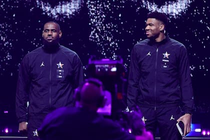 LeBron James y Giannis Antetokounmpo, dos estrellas que potencian el producto NBA