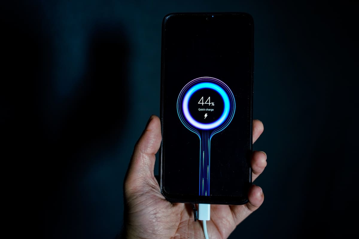 Los cargadores rápidos de smartphones pueden estar expuestos a BadPower, un malware detectado por Tencent que altera los ajustes de los cargadores rápidos
