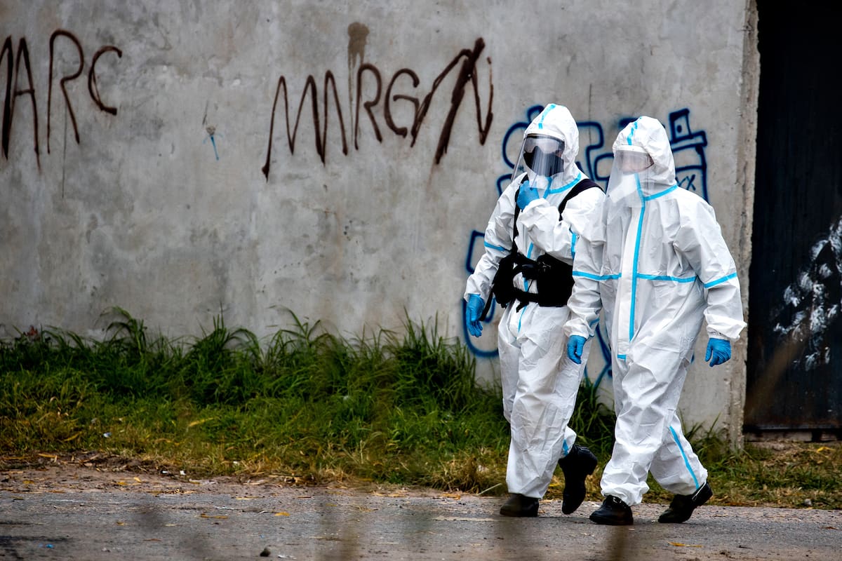 Los casos diarios se acercan a los 1400