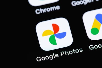 Los celulares Android pueden recuperar las fotos de la papelera a través de Google Fotos