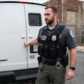 Cómo operarían los centros de detención móviles a bordo de furgonetas