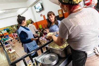 Los Centros de Primera Infancia tienen un fuerte énfasis en la alimentación y la salud de los niños y niñas que asisten (Gentileza: Ministerio de Desarrollo Humano y Hábitat)