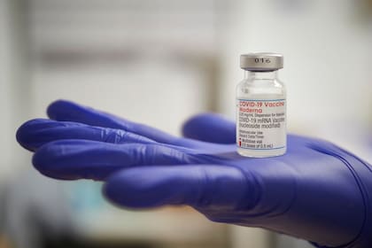 Los centros de vacunación contra el coronavirus siguen aplicando las dosis de refuerzo, según el caso