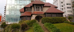 La piedra que dio vida a emblemáticos chalets de la costa y cada vez se ve menos