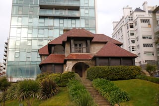 La piedra que dio vida a emblemáticos chalets de la costa y cada vez se ve menos