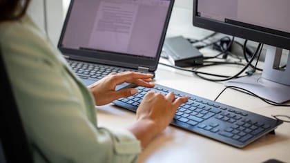Los chatbots podrían reemplazar a los humanos en atención al cliente (Foto: iStock)