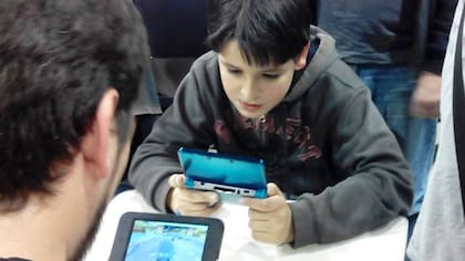 Los chicos jugando en una reunión de Sandbox