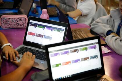 Los chicos llevan sus propias notebooks