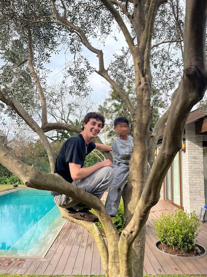 Los chicos muchas veces van a las casas de los coordinadores de Volver que organizan asados o meriendas familiares; también, en fechas clave como Navidad y Año Nuevo