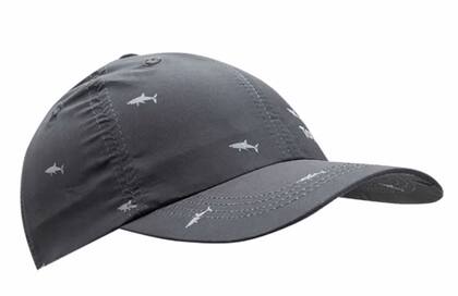 Los chicos también tienen que protegerse mucho del sol, y esta gorra es perfecta para eso