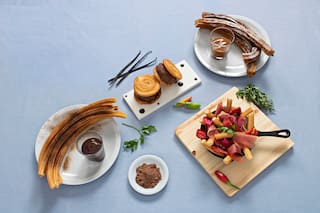 Churros: “los españoles son finitos, largos, crocantes y se sumergen en chocolate espeso”