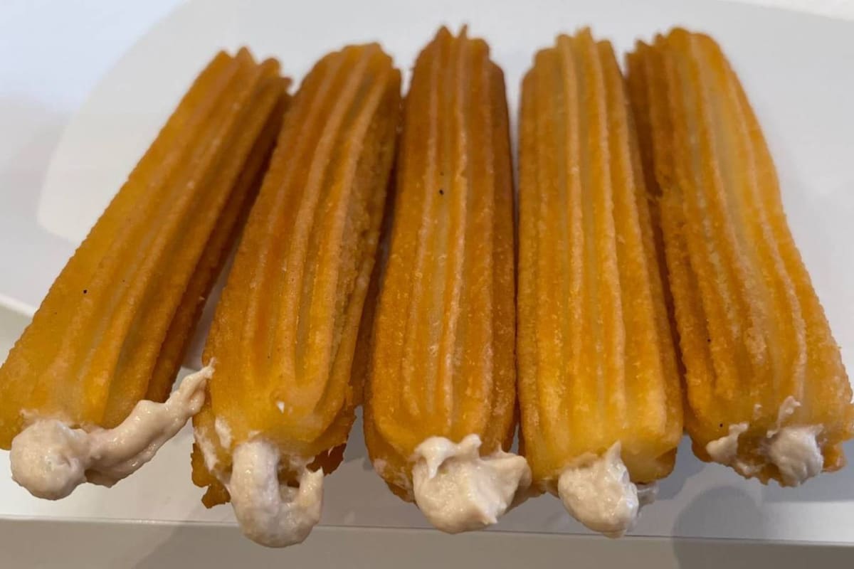Los churros rellenos con vitel toné, una idea que despertó tantas críticas como elogios en las redes sociales