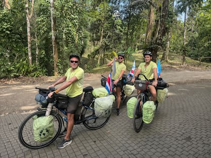 Los ciclistas cruzaron por Uruguay, Brasil, Paraguay, Bolivia, Perú, Ecuador y Colombia
