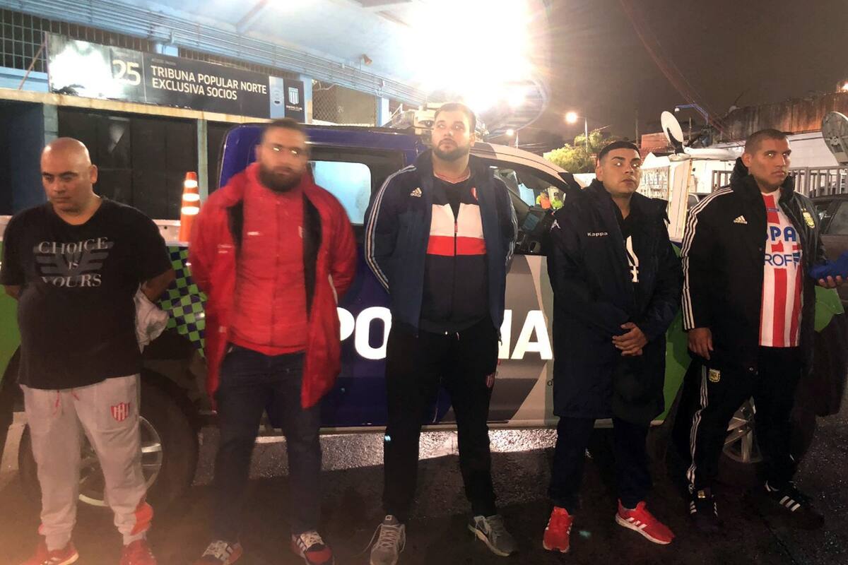 Los cinco barrabravas de Unión detenidos en Avellaneda antes del encuentro con Racing.