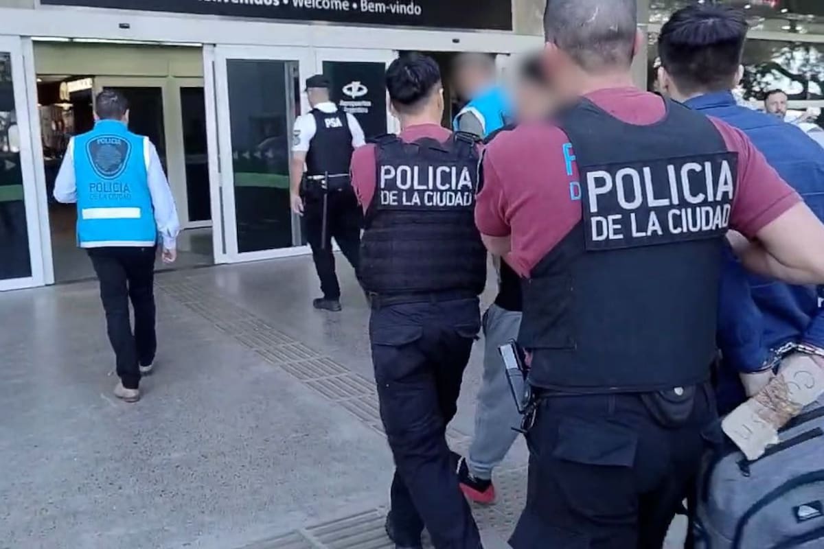 Los cinco delincuentes fueron expulsados tras ser detenidos en mayo