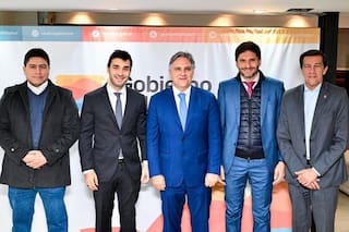El frente electoral de los cinco gobernadores podría restarle apoyo a Milei, advierten analistas políticos