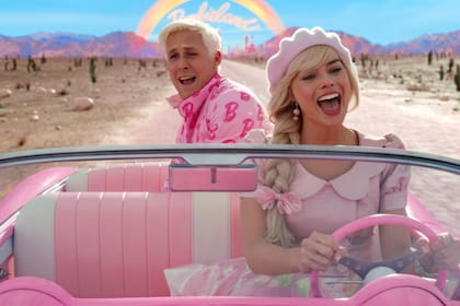 Los cines de Rusia proyectan la película de Barbie, a pesar de la prohibición oficial