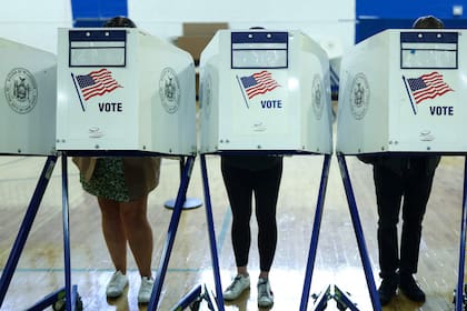 Los ciudadanos neoyorquinos ya pueden acceder a los centros de votación para hacerlo de manera anticipada