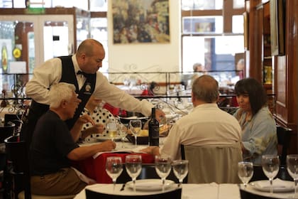 Los clientes del El Imparcial son muy especiales: buscan preparaciones que no se ofrecen en otros restaurantes