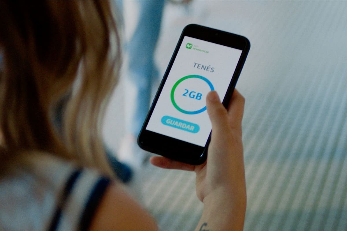 Los clientes que tienen una línea Movistar con abono podrán utilizar la función Guardá Gigas, que permite ampliar el uso de la cuota de datos no utilizada en el mes al próximo ciclo de facturación