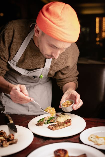 Los cocineros reversionan platos tradicionales argentinos