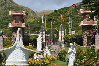 Los Cocos y el entorno de la aerosilla