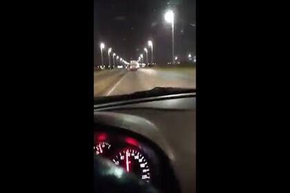 Los colectivos de linea 338 corrían por la ruta provincial n4, camino de cintura