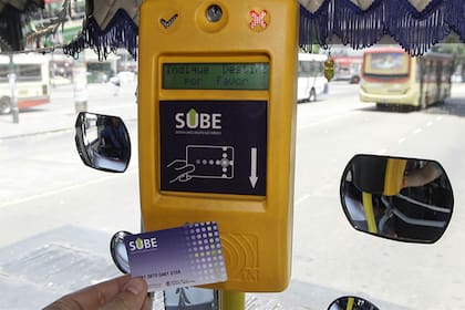 Los colectivos y trenes suben entre 8 y 11%