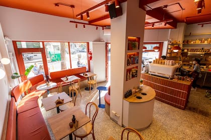 Los colores terracota y la referencia a la naturaleza fueron inspiradas por el arquitecto mexicano Barragán, y de ahí el nombre
