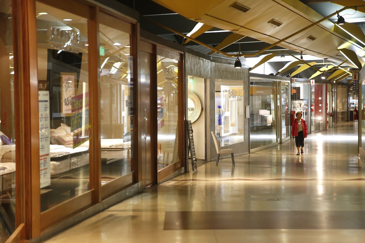 Los comerciantes esperan que las compras se reactiven con el inicio de las liquidaciones