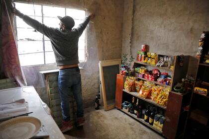 Los comercios dentro del barrio también se vieron afectados por el encierro