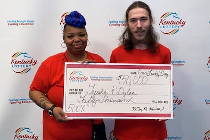 Los compañeros de trabajo reclamaron su premio un día después de ganar, según informó la Lotería de Kentucky