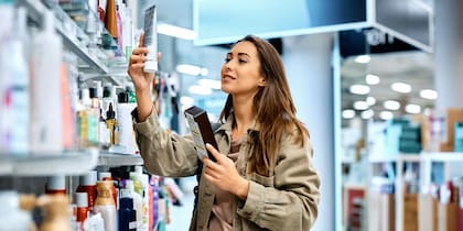 Los compradores estimulados por la cafeína gastaron un 50% más al comprar y eligieron alrededor de un 30% más de artículos que aquellos que bebieron agua o bebidas descafeinadas