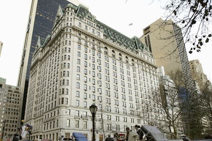 Los compradores son Shall Khan, fundador de la White City Ventures de Dubai, y Kamran Hakim