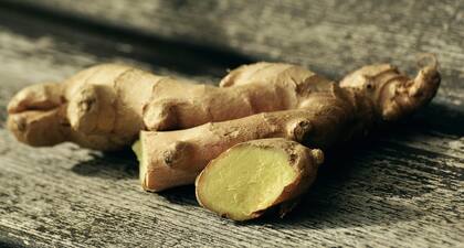 Los compuestos bioactivos del jengibre (gingerol y shogaol) demostraron en un estudio de 2023 modular la respuesta inflamatoria