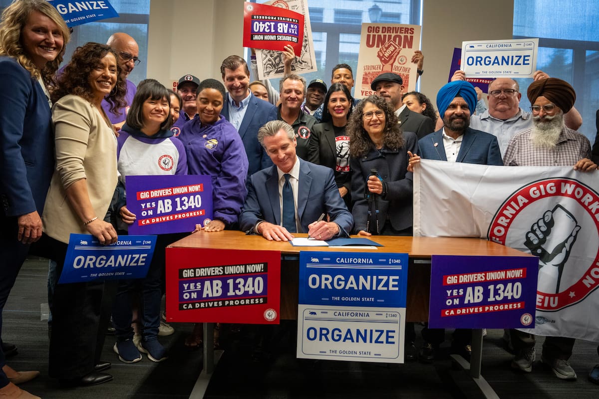 Los conductores de Uber y Lyft podrán sindicalizarse en California
