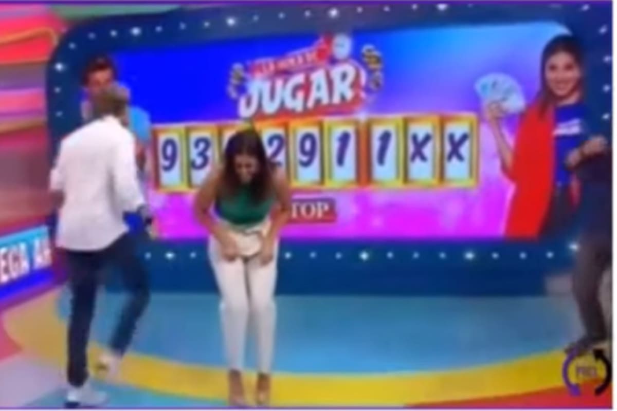 Los conductores del programa La Hora de Jugar no pudieron contener la risa ante la respuesta de la concursante. Fuente: Youtube