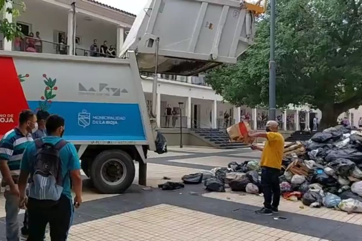 Los conflictos en la ciudad de La Rioja llevan varias semanas.