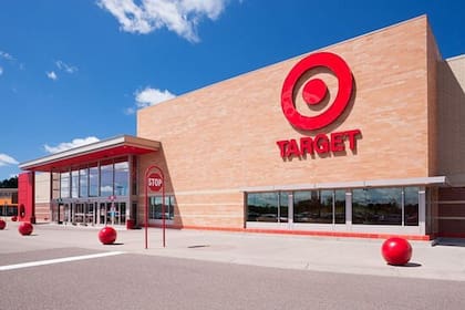 Los consumidores deben planificar sus compras con anticipación y adquirir los productos necesarios antes del 20 de abril (Archivo)