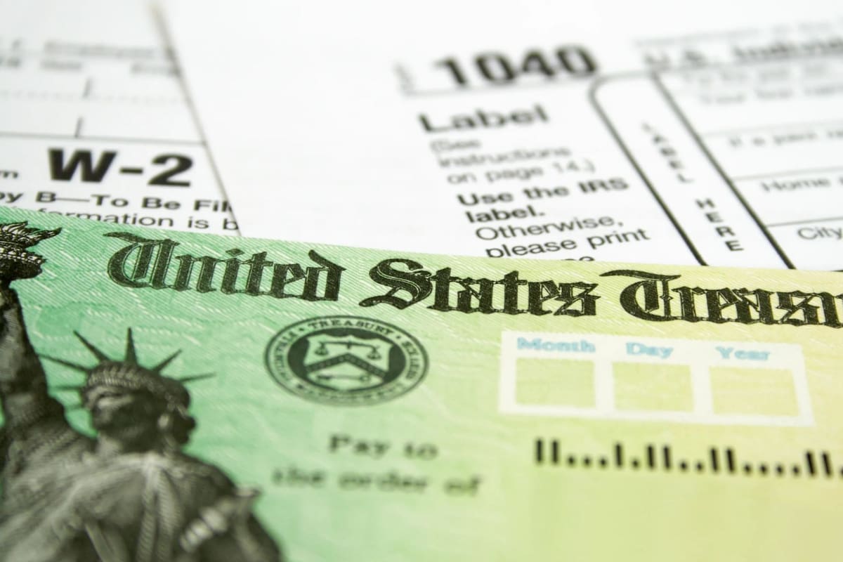 Los contribuyentes tienes dos formas de verificar el estado de sus reembolsos tras presentar sus declaraciones de impuestos (iStock)