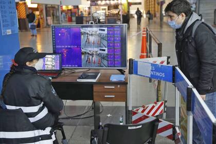 Los controles de los pasajeros del Sarmiento al llegar a Once