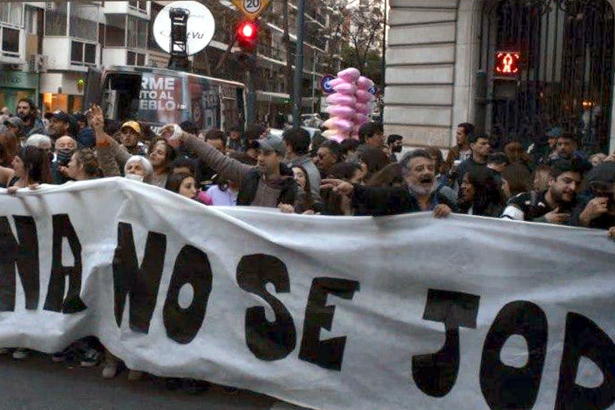 Los copos de nieve rosados, como los que vendían Uliarte y Sabag Montiel, en la esquina de Uruguay y Juncal