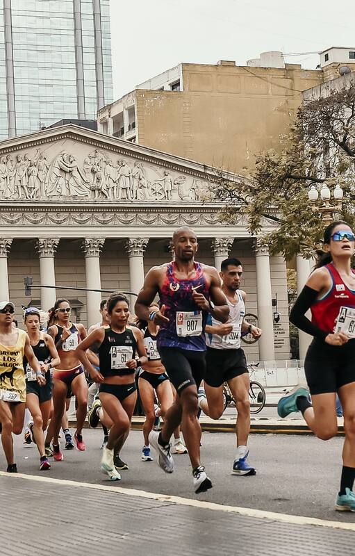 Los corredores de 42 km es importante que tengan un entrenamiento acorde a sus capacidades