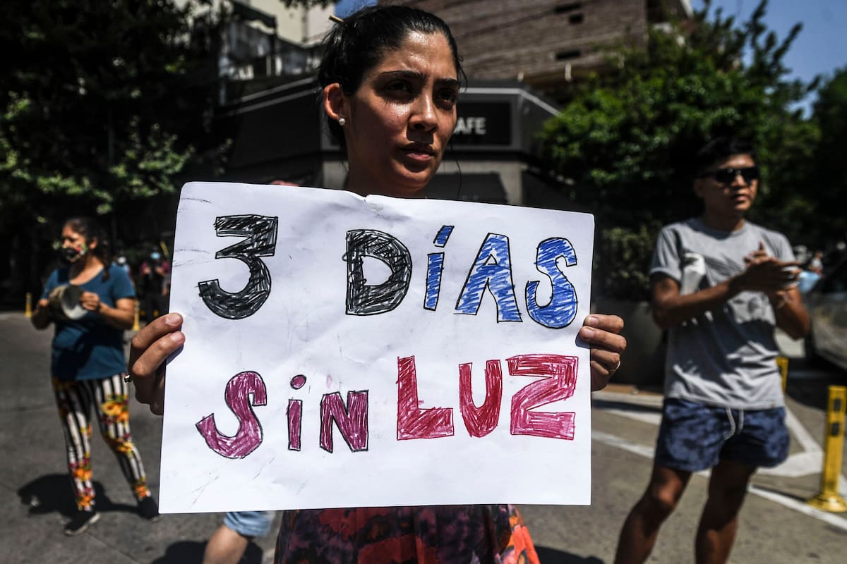 Los corte de electricidad afectaron a vecinos del AMBA, a algunos durante horas; a otros, días