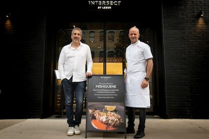 Los creadores en el local en Nueva York