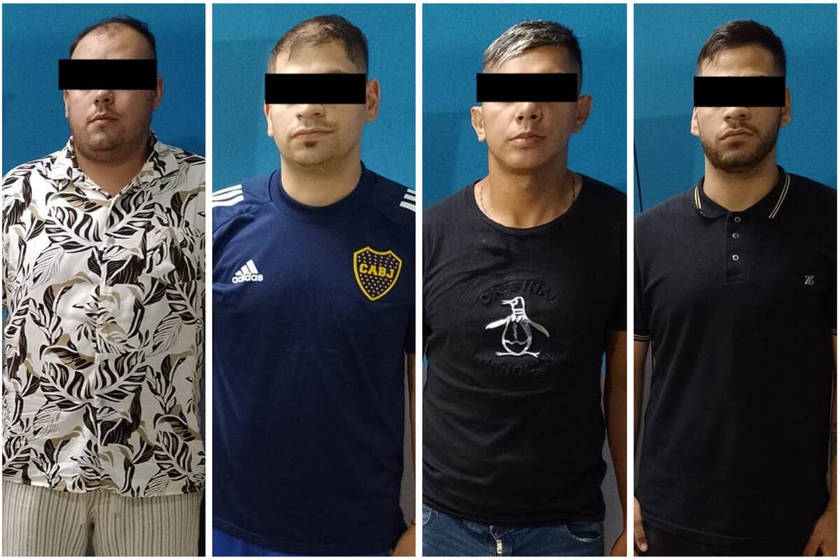 Los cuatro detenidos de la camioneta Jeep: dos de ellos estaban antes en el Focus que atropelló a los ciclistas y runners, y dos los ayudaron a fugarse del lugar; de izquierda a derecha, el tercero es el conductor del auto que embistió a las personas