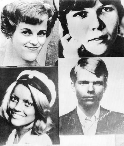 Los cuatro empleados del banco Kreditbanken rehenes: arriba, Gunnel Birgitta Lundbald, 32, izquierda y Kristin Enmark, 22, derecha; abajo, Elisabeth Oldgren (con gorra) y Sven Safstrom, 25
