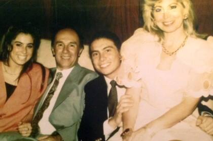 Los cuatro en los años 90.
