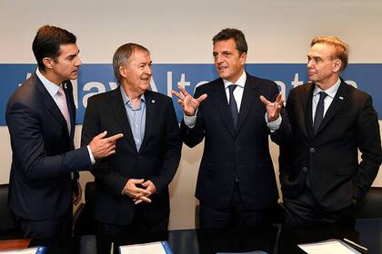 Los cuatro referentes del sector: Schiaretti, Massa, Urtubey y Pichetto evitaron las definiciones