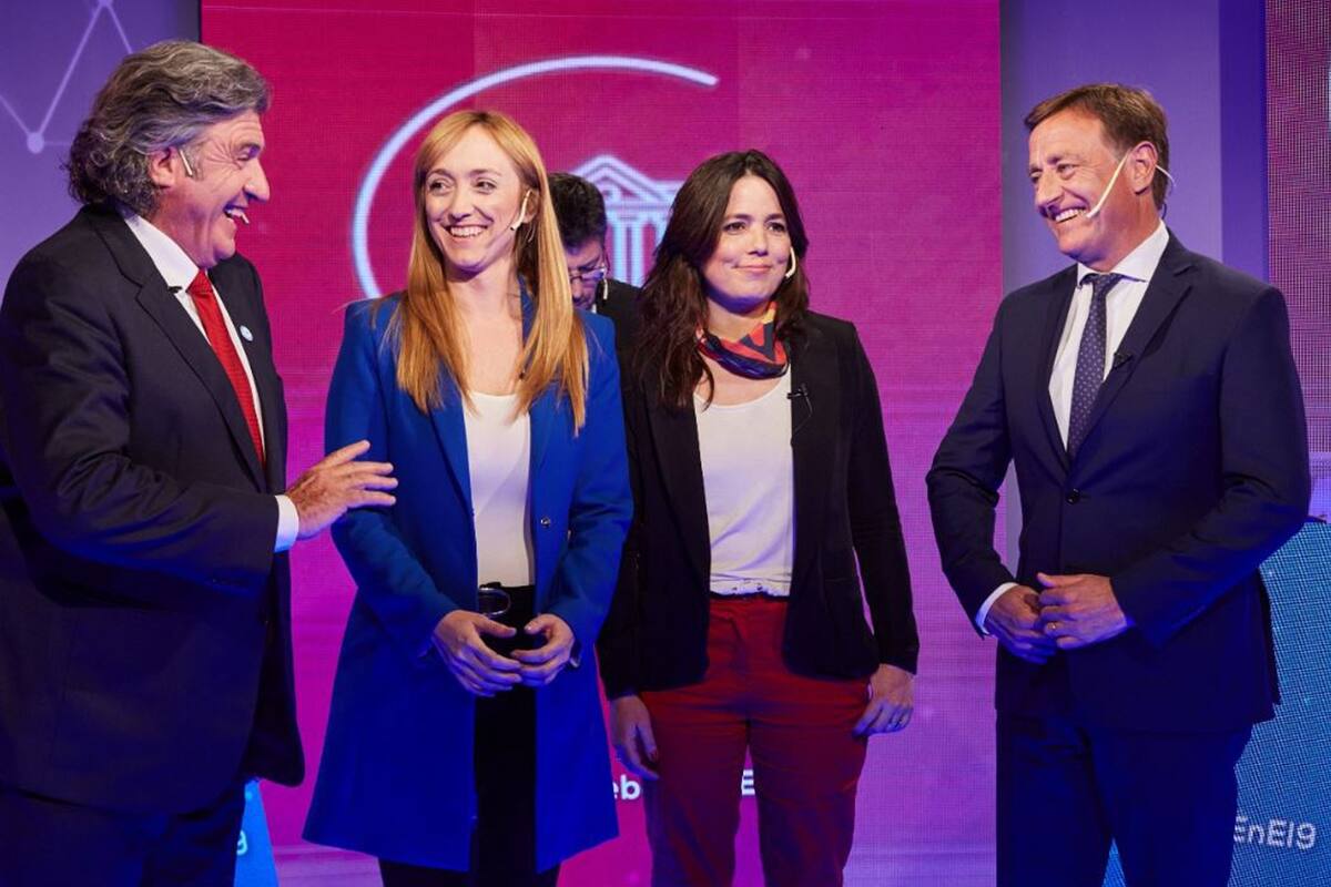 Los cuatros candidatos a la Gobernación expusieron sus propuestas y se defendieron tras las preguntas cruzadas durante el debate en Canal 9 Televida.